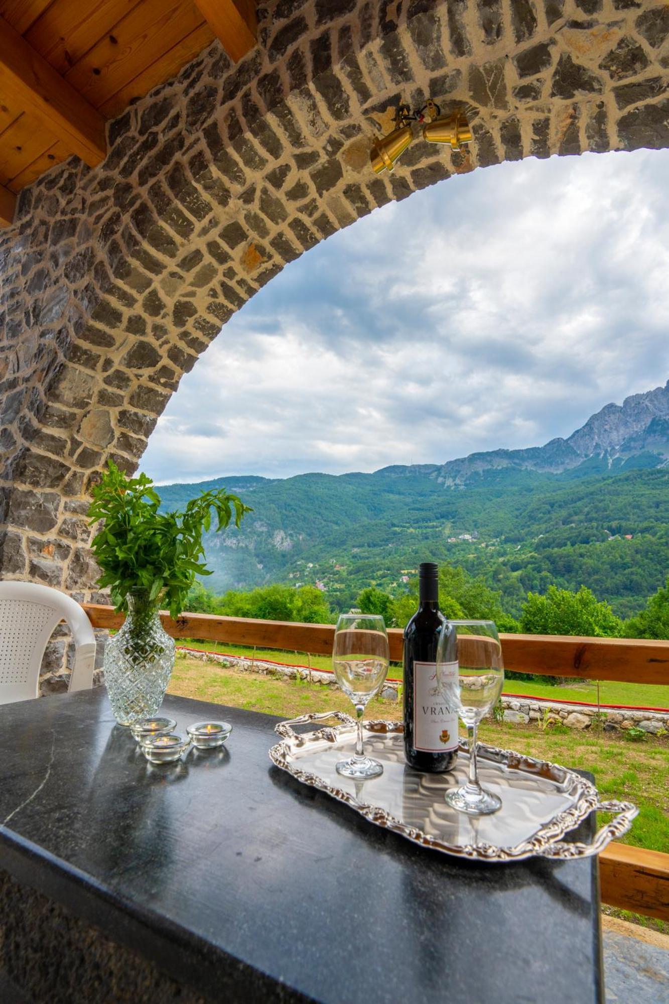 Villa Prelatheth Extérieur photo