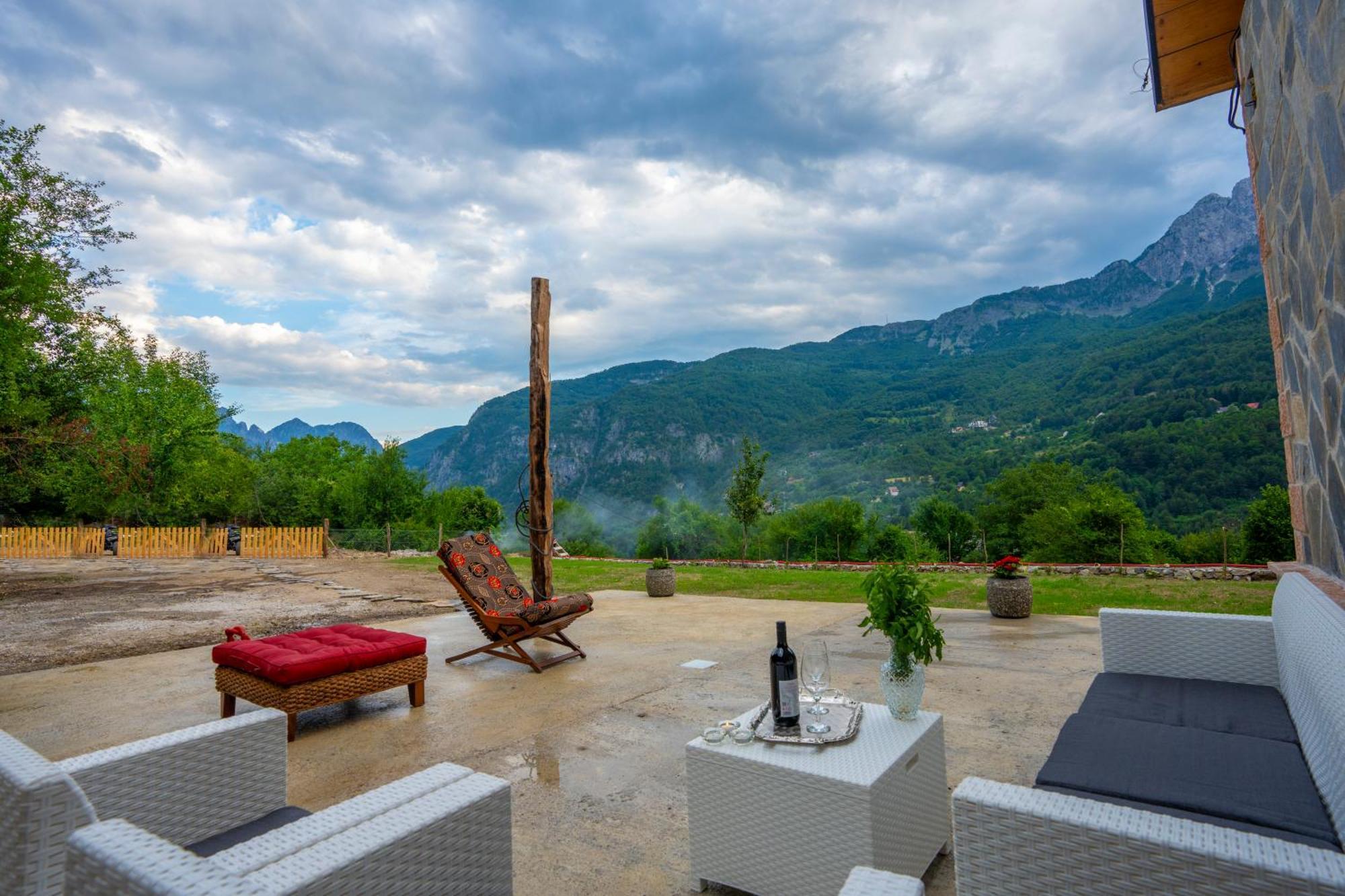 Villa Prelatheth Extérieur photo